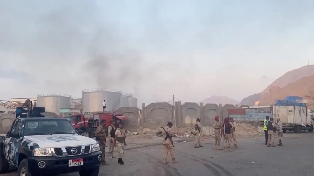 Saudi Airstrikes Hit Separatist Positions in Yemen’s Port City as Conflict Persists