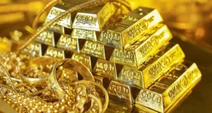 Gold Prices Climb as Global Uncertainty Grows
